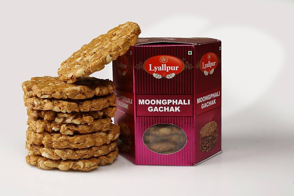 Lyallpur Peanut Gachak 400g